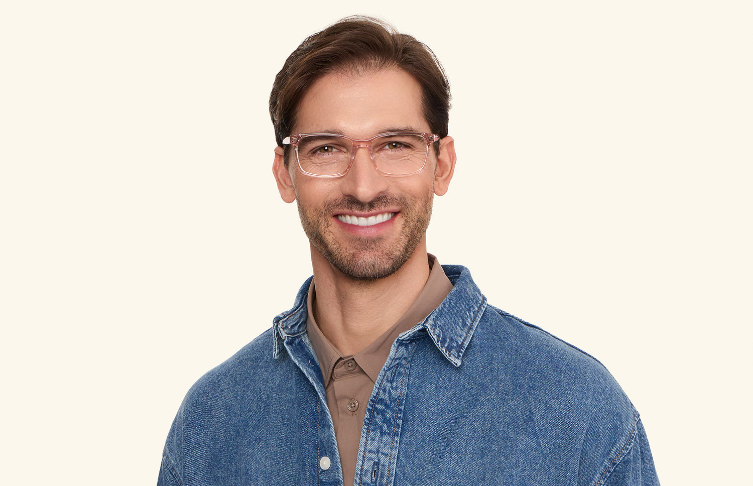 The Kirby - Honey Clear - LifeStyle1 - Pair Eyewear