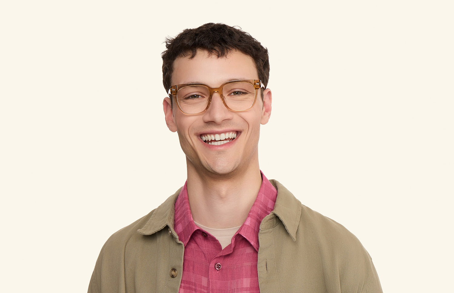 The Murphy - Honey Clear - LifeStyle1 - Pair Eyewear