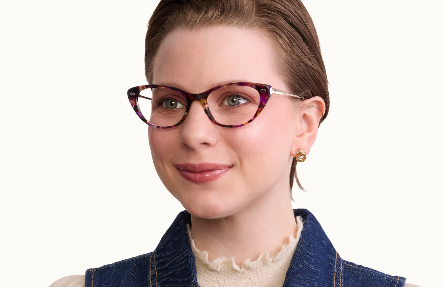 The ella - LifeStyle 2 - Pair Eyewear