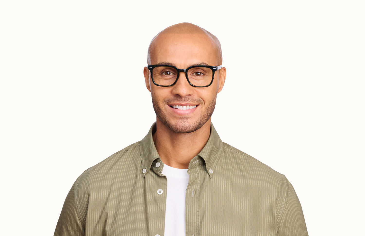 The Iverson - LifeStyle 1 - Pair Eyewear