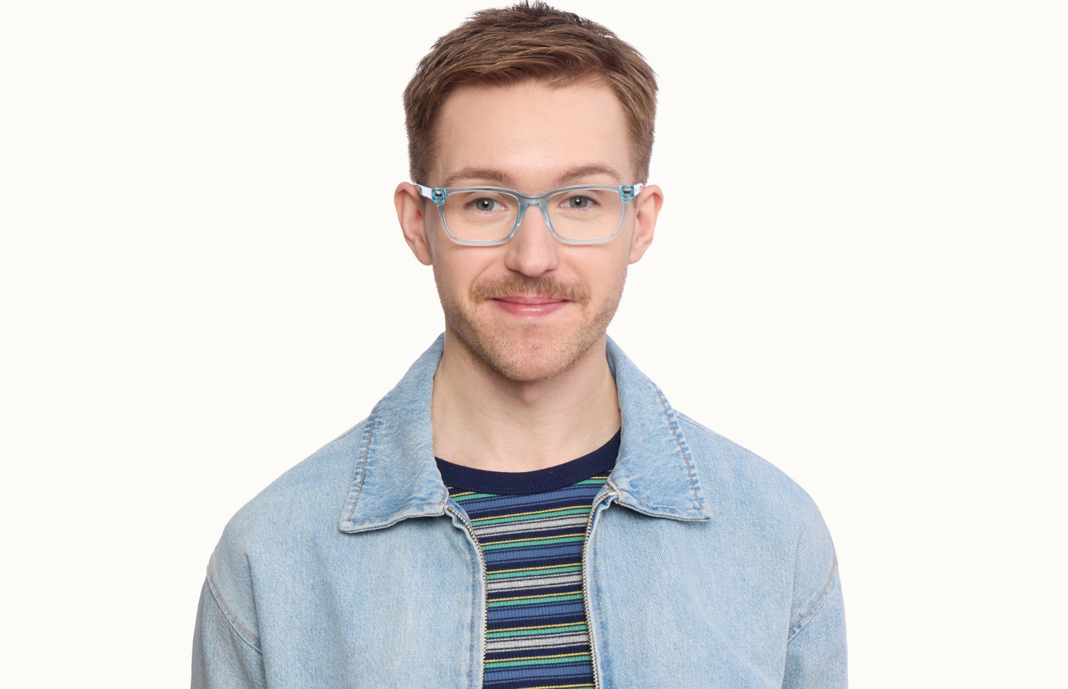The Larkin - LifeStyle 1 - Pair Eyewear