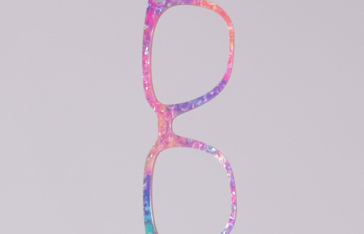 The Bubbly Pearl - LifeStyle Thumbnail Video1 - Pair Eyewear