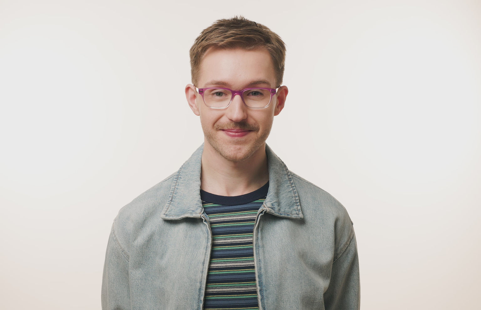 The Finley - Violet Pearlized Gradient Acetate Rose Gold Metal - LifeStyle Thumbnail3 - Pair Eyewear