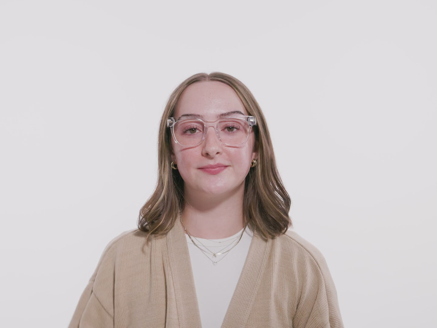 The Olive Geo - LifeStyle Thumbnail Video1 - Pair Eyewear