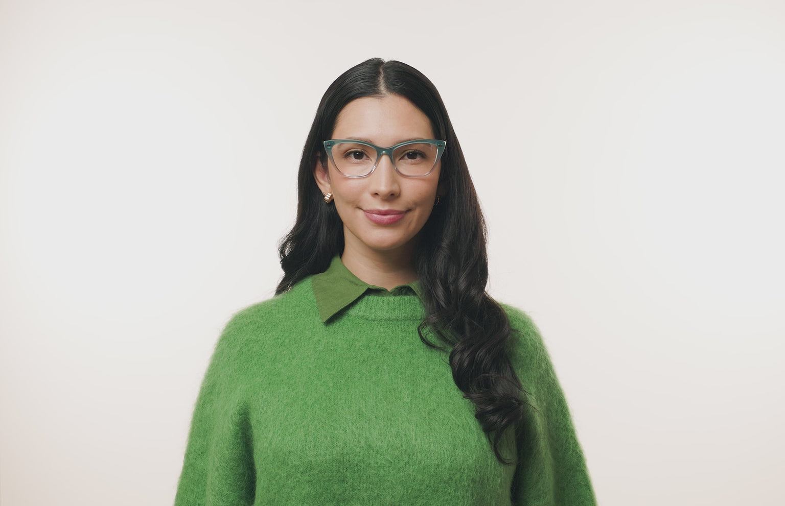 The Wanda - LifeStyle Thumbnail 3 - Pair Eyewear