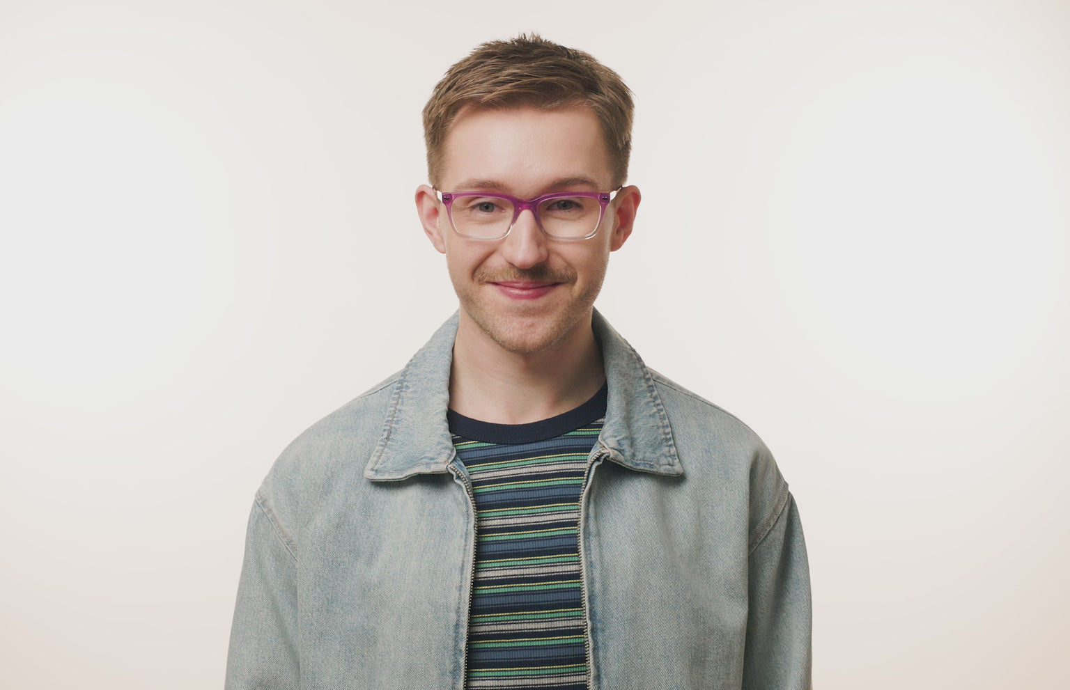 The Larkin - LifeStyle Thumbnail 3 - Pair Eyewear