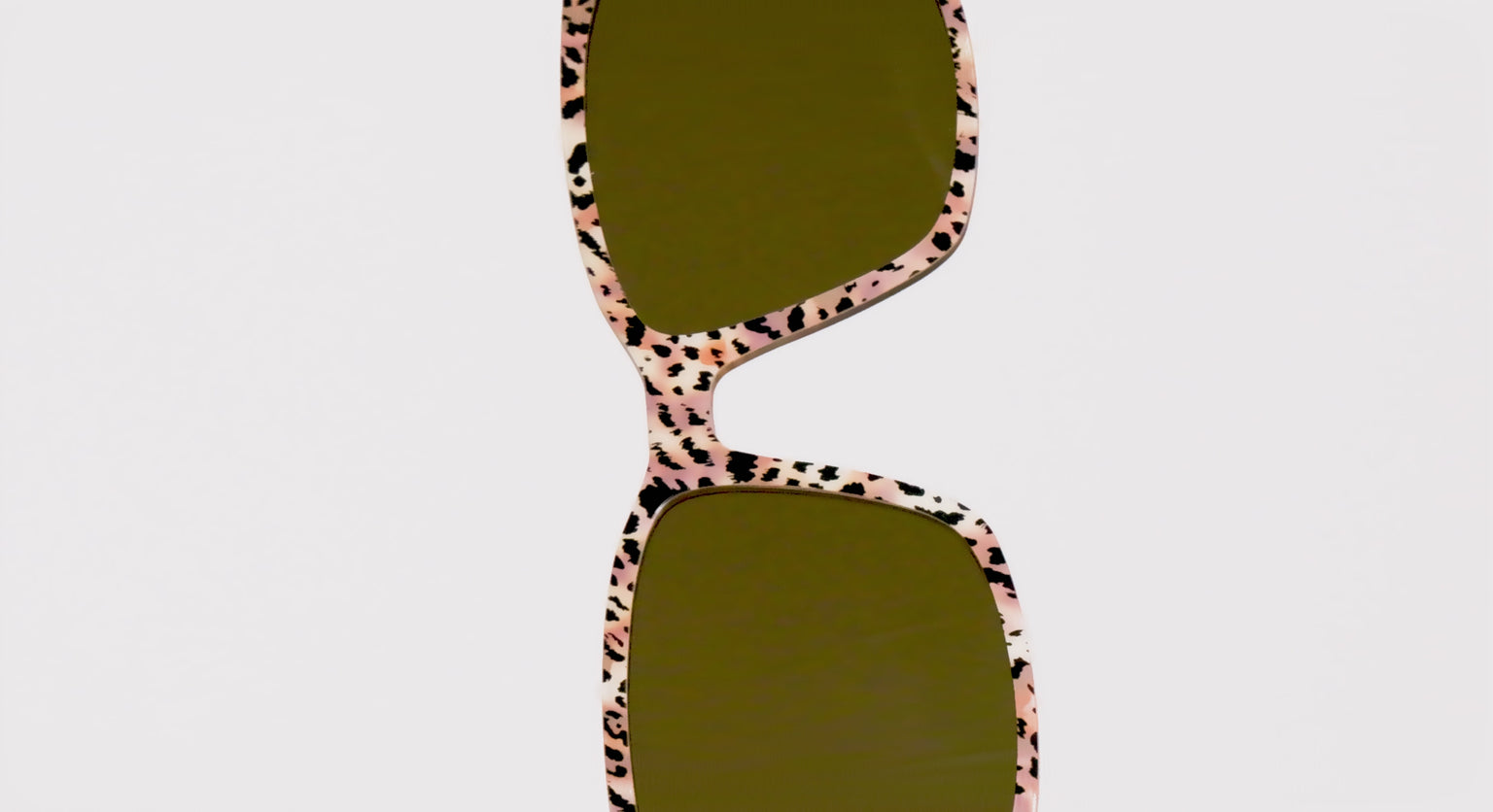 The Polarized Wild Cat Sun Top - LifeStyle Thumbnail Video1 - Pair Eyewear