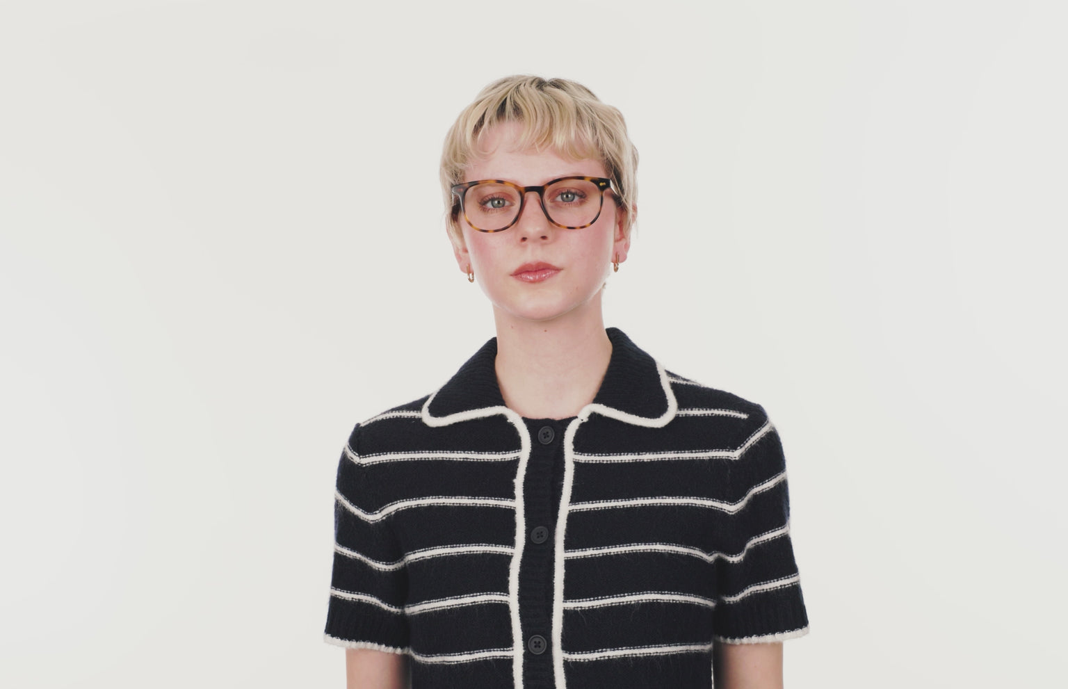 The Reese - Tortoise - LifeStyle Thumbnail2 - Pair Eyewear