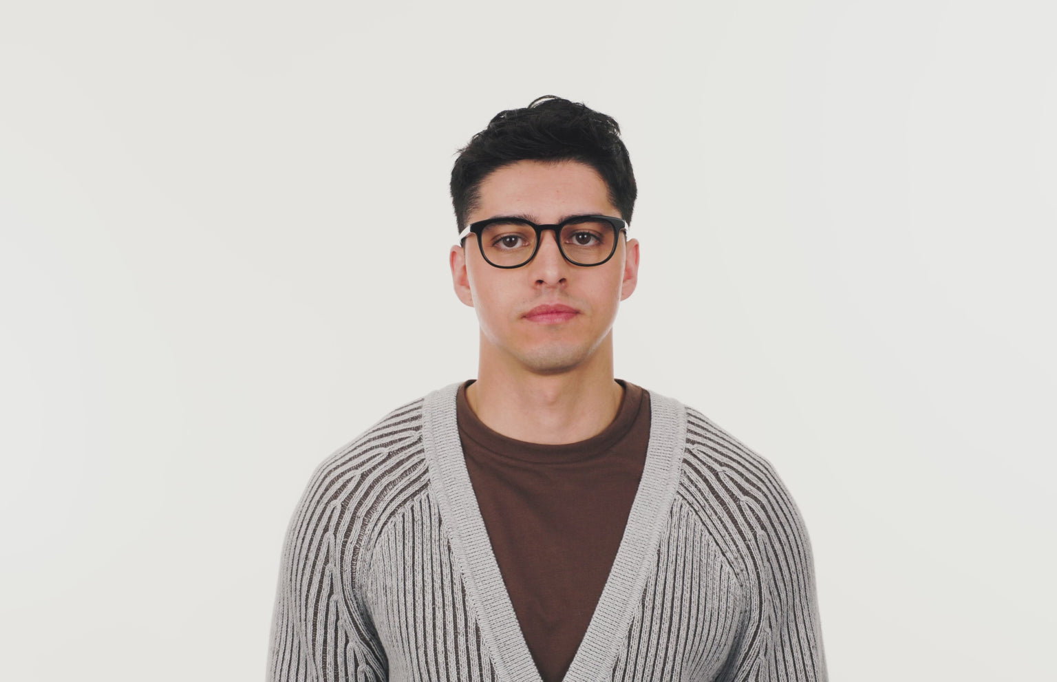 The Reese - Black - LifeStyle Thumbnail2 - Pair Eyewear