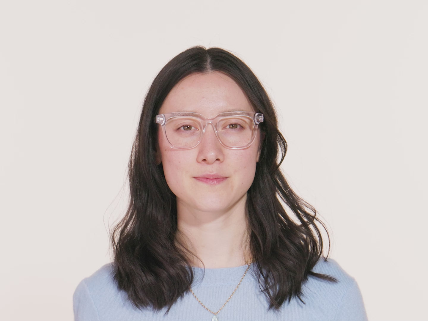 The Pearl Sunrise - LifeStyle Thumbnail Video1 - Pair Eyewear