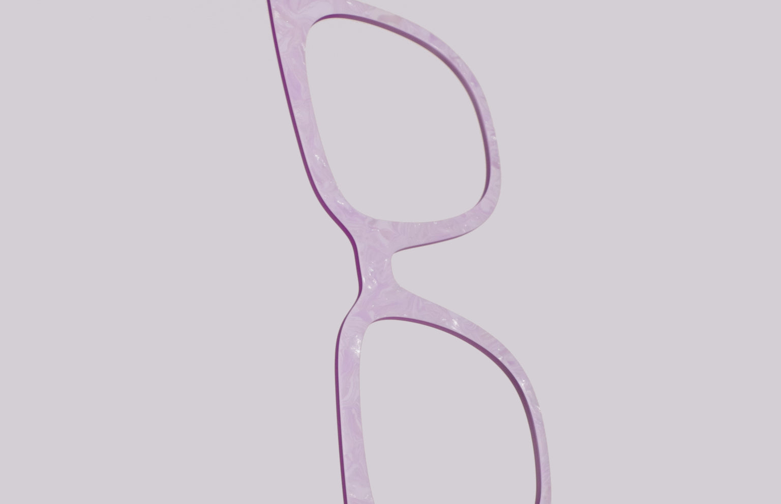 The Pale Iris Pearl Marble - LifeStyle Thumbnail Video1 - Pair Eyewear