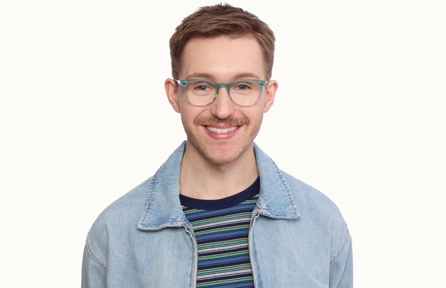 The Reese - LifeStyle 1 - Pair Eyewear